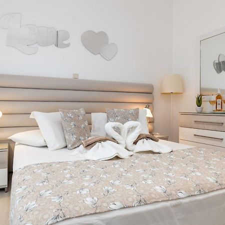 Panos Luxury Studios Парікія Екстер'єр фото